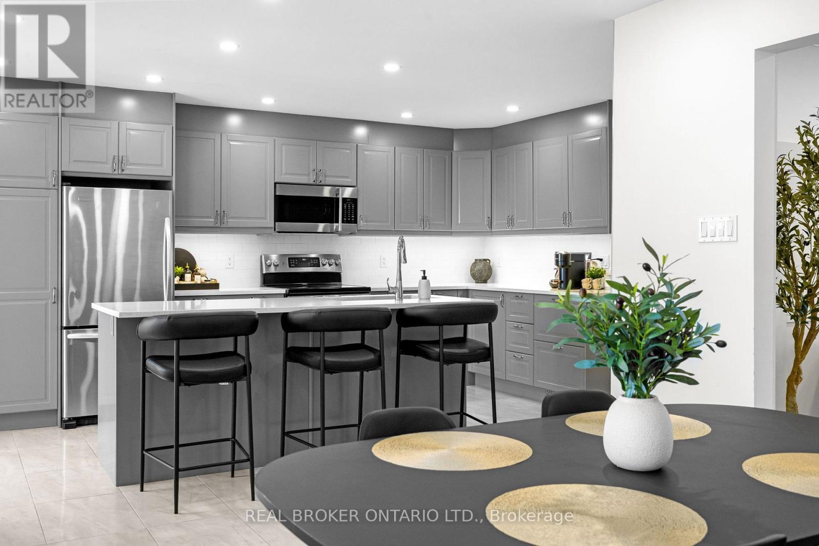 2058 WILDFLOWER DRIVE, Ottawa, Ontario, K1E3R3 — Photo 12