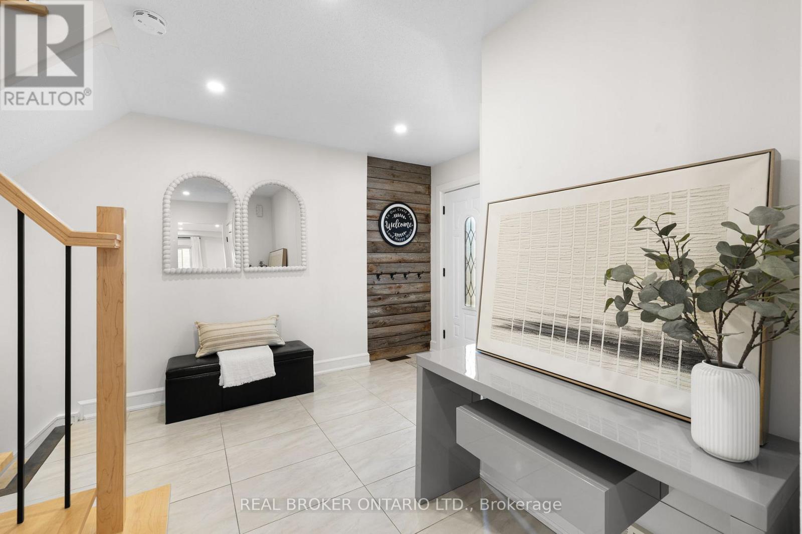 2058 WILDFLOWER DRIVE, Ottawa, Ontario, K1E3R3 — Photo 4