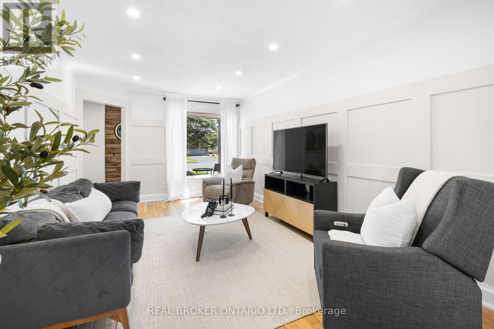 2058 WILDFLOWER DRIVE, Ottawa, Ontario, K1E3R3 — Photo 7