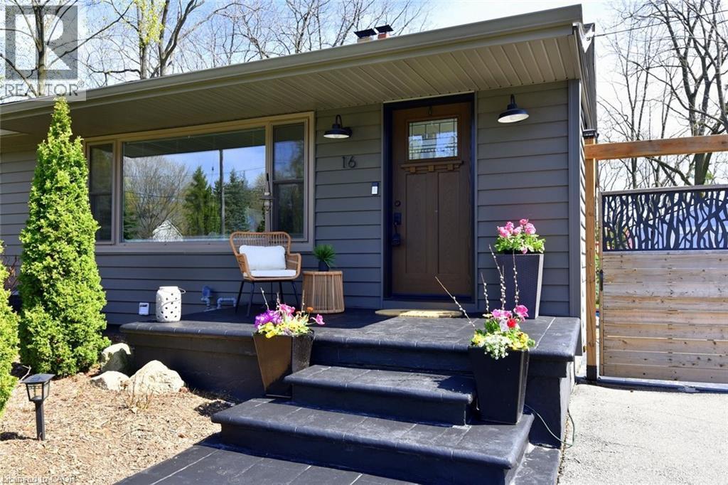 16 CHURCH Street, Waterdown, Ontario, L0R2H0 — Photo 4