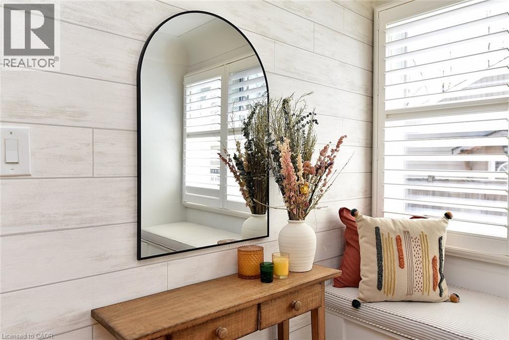 16 CHURCH Street, Waterdown, Ontario, L0R2H0 — Photo 5