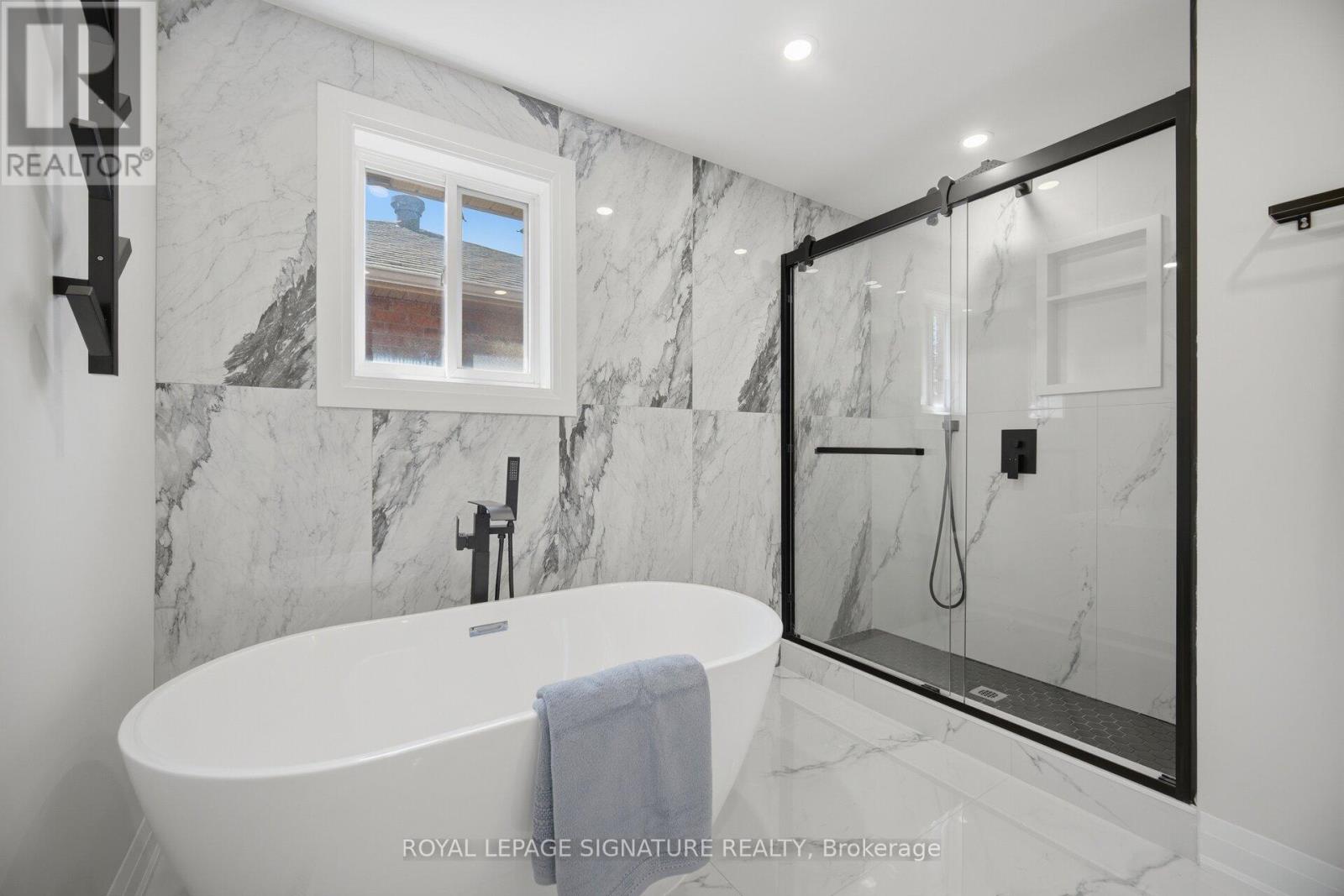 11 WESSENGER DRIVE, Barrie (Holly), Ontario, L4N8R8 — Photo 15