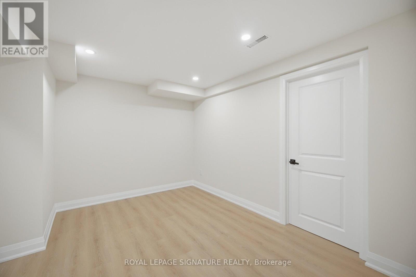 11 WESSENGER DRIVE, Barrie (Holly), Ontario, L4N8R8 — Photo 27