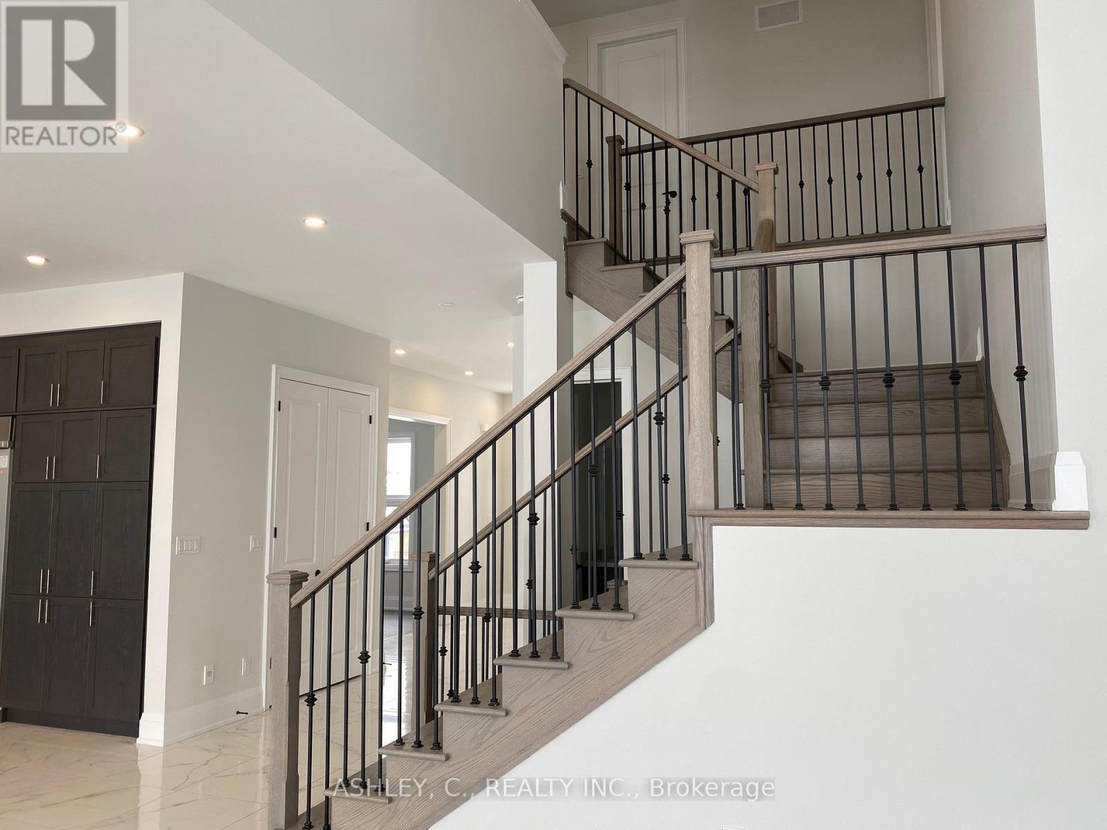 98 WILLIAM CRISP DRIVE, Caledon (Alton), Ontario, L7K2R7 — Photo 15