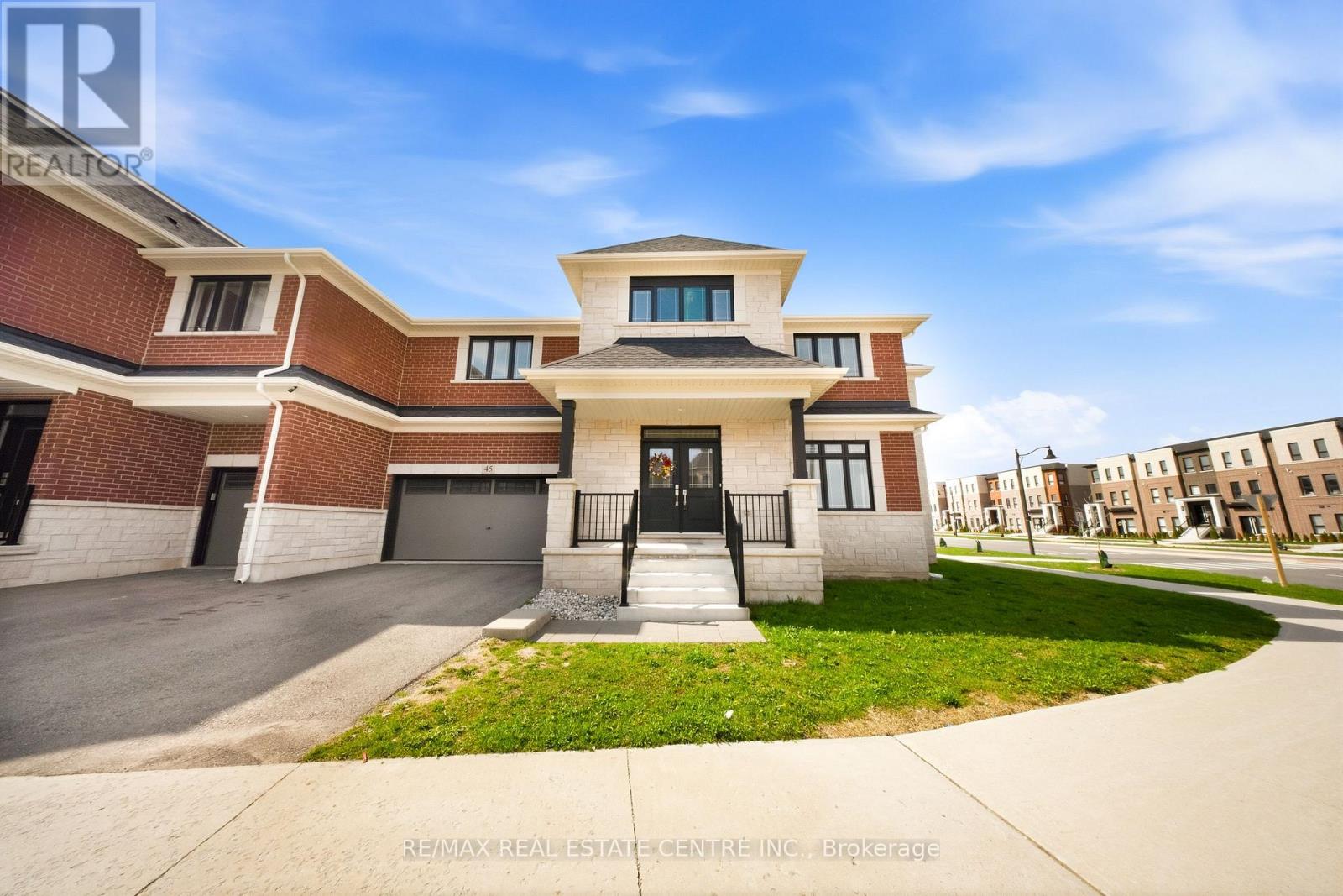 45 GREAT FALLS BOULEVARD, Hamilton (Waterdown), Ontario, L8B1X8 — Photo 3