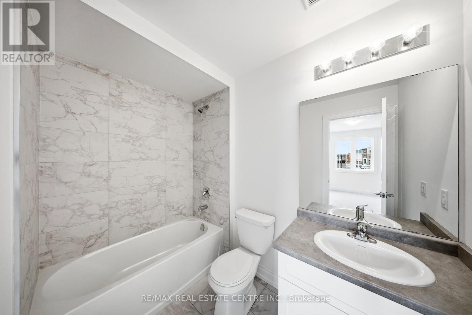 45 GREAT FALLS BOULEVARD, Hamilton (Waterdown), Ontario, L8B1X8 — Photo 32