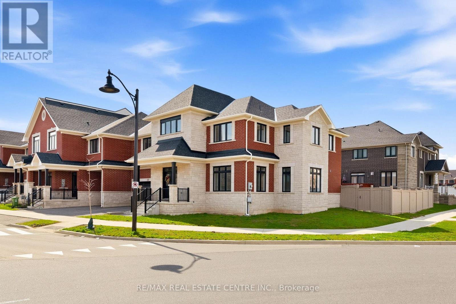 45 GREAT FALLS BOULEVARD, Hamilton (Waterdown), Ontario, L8B1X8 — Photo 5