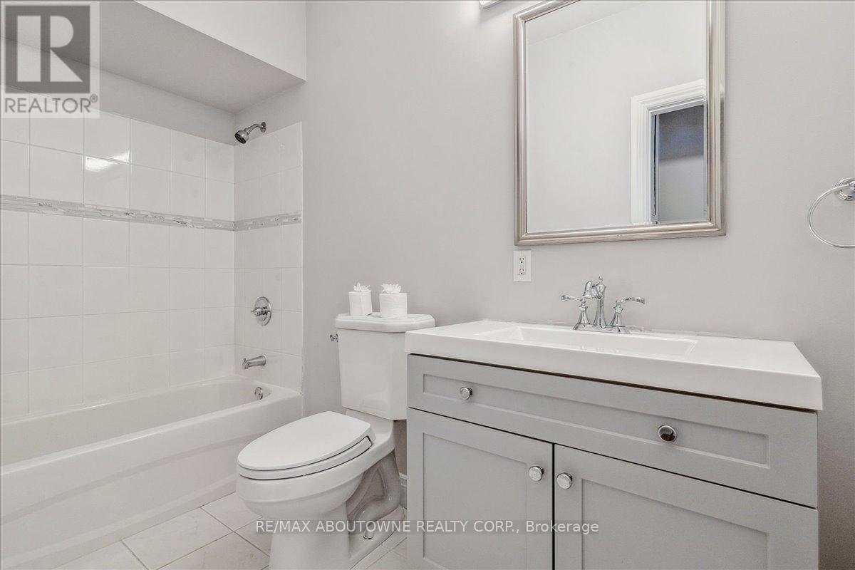 UPPER - 93 EAST 31ST STREET E, Hamilton (Raleigh), Ontario, L9V3N9 — Photo 8