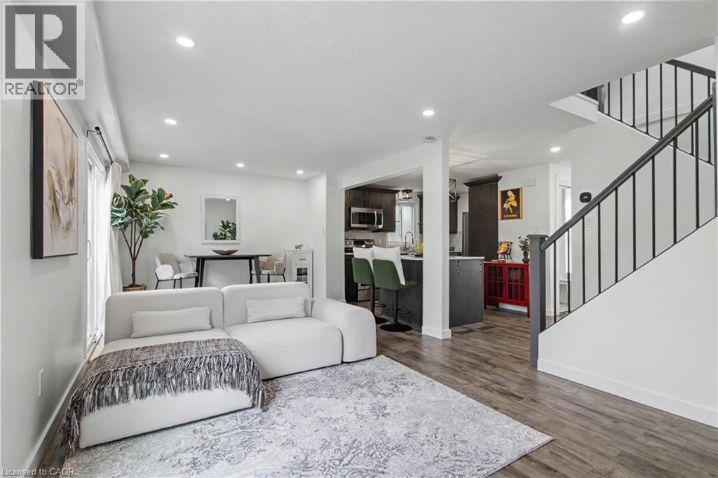 7 WYCLIFFE Place, Kitchener, Ontario, N2M5J6 — Photo 18