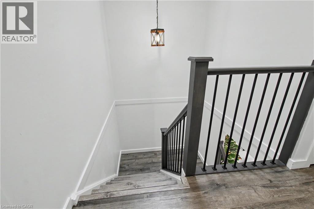 7 WYCLIFFE Place, Kitchener, Ontario, N2M5J6 — Photo 21