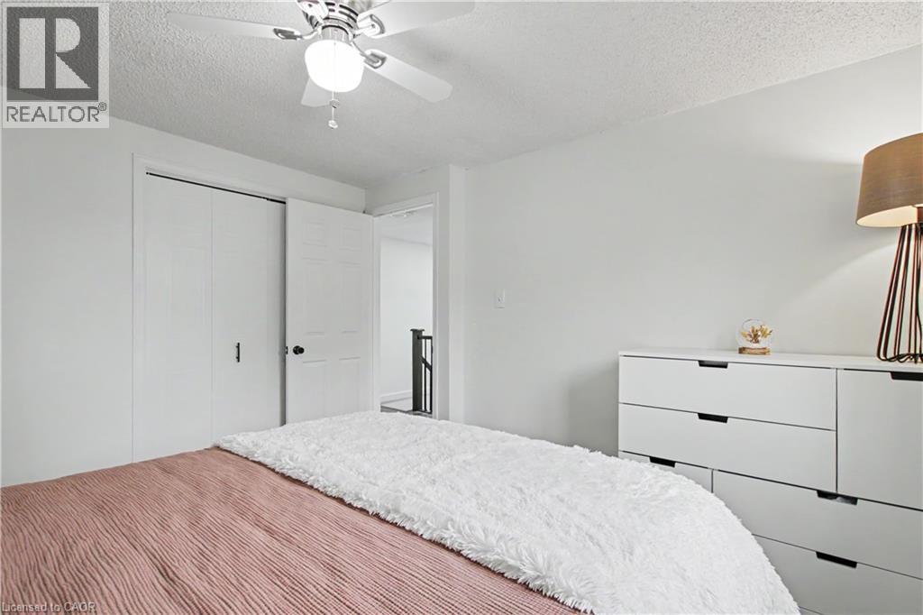 7 WYCLIFFE Place, Kitchener, Ontario, N2M5J6 — Photo 27