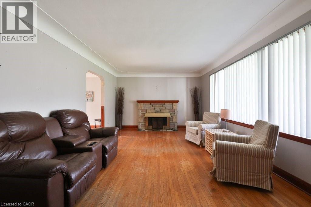 759 KING Road, Burlington, Ontario, L7T3K7 — Photo 7