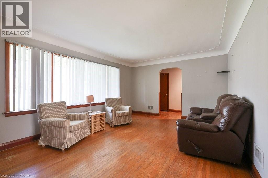 759 KING Road, Burlington, Ontario, L7T3K7 — Photo 9