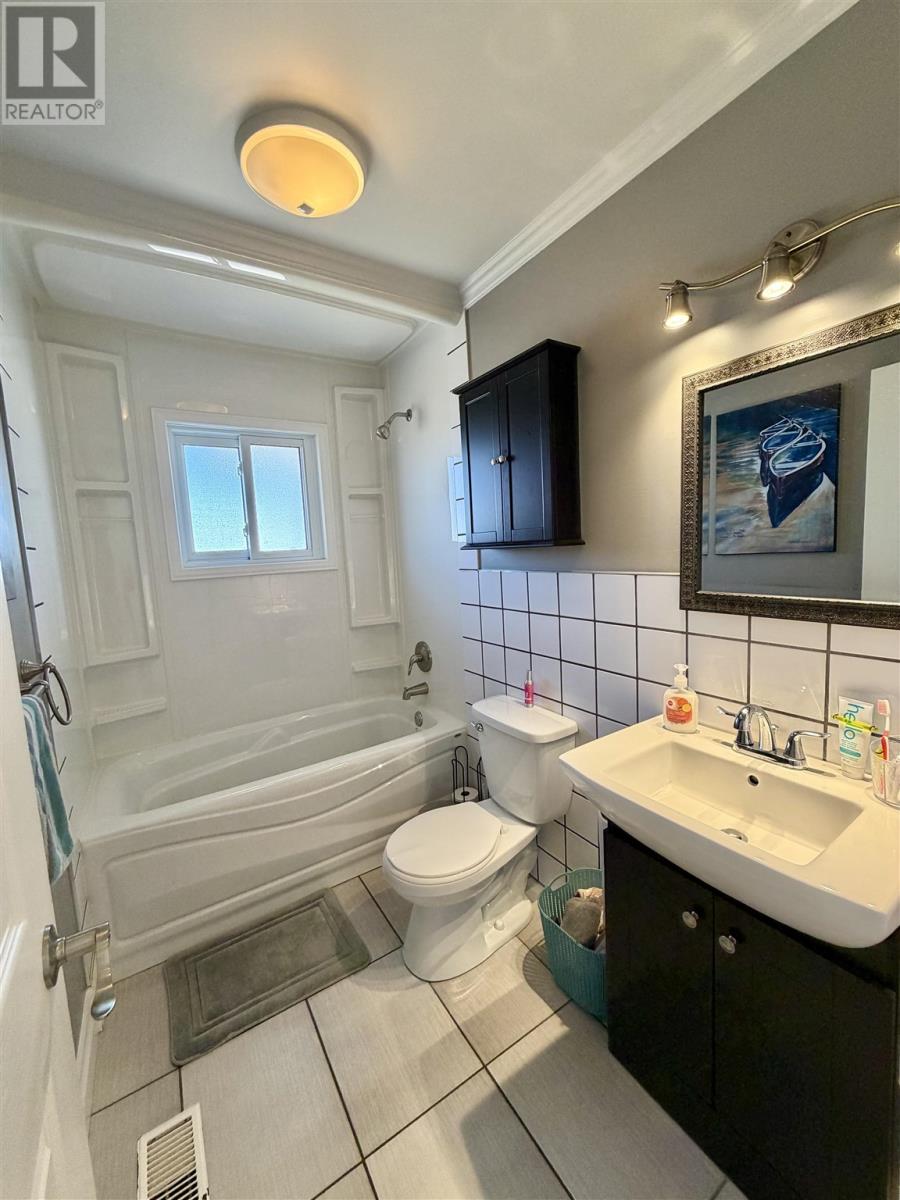 97 Hutchison AVE, Elliot Lake, Ontario, P5A1W9 — Photo 20