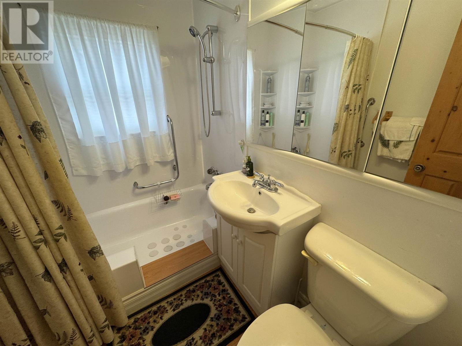 18 Blackwell RD, Elliot Lake, Ontario, P5A1G5 — Photo 11