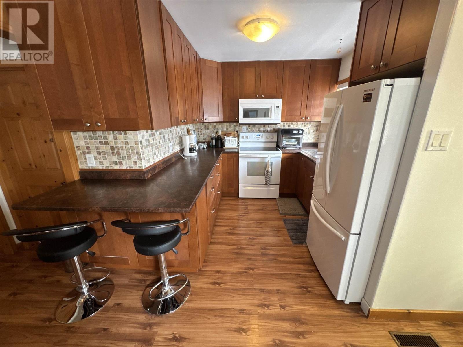 18 Blackwell RD, Elliot Lake, Ontario, P5A1G5 — Photo 3