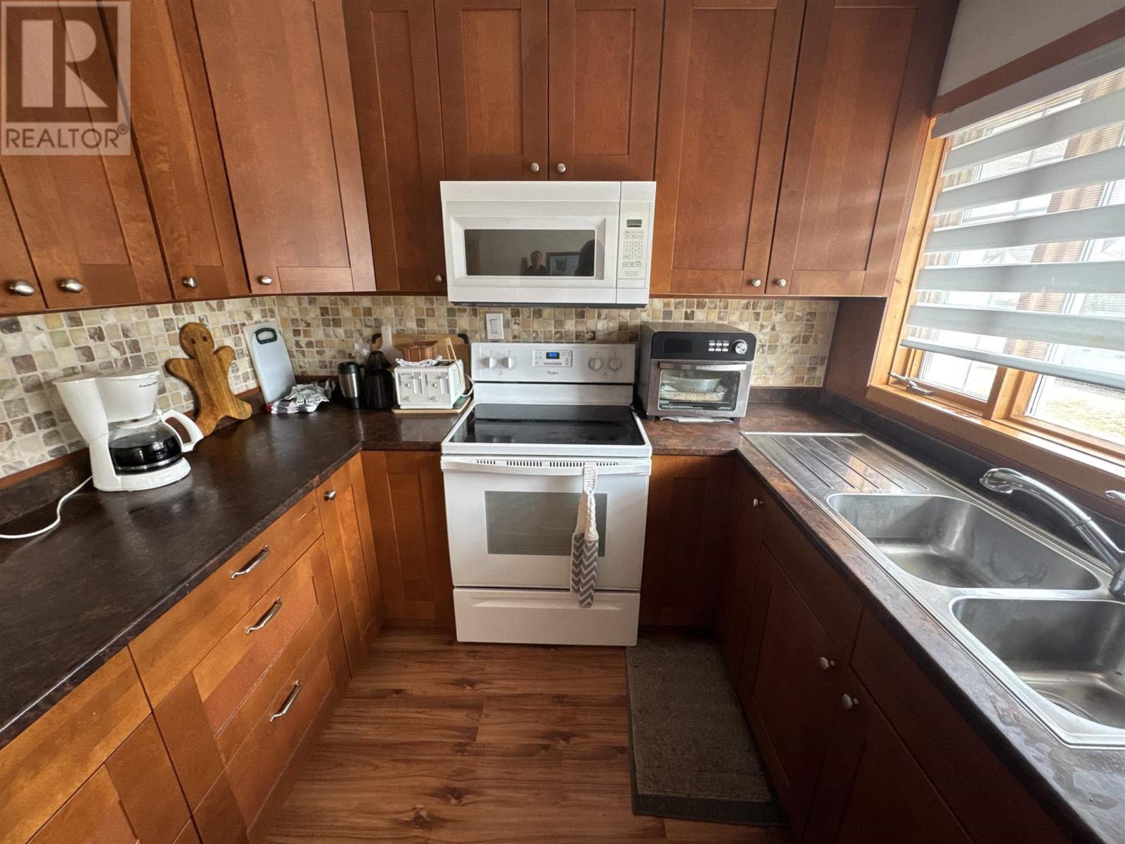 18 Blackwell RD, Elliot Lake, Ontario, P5A1G5 — Photo 4