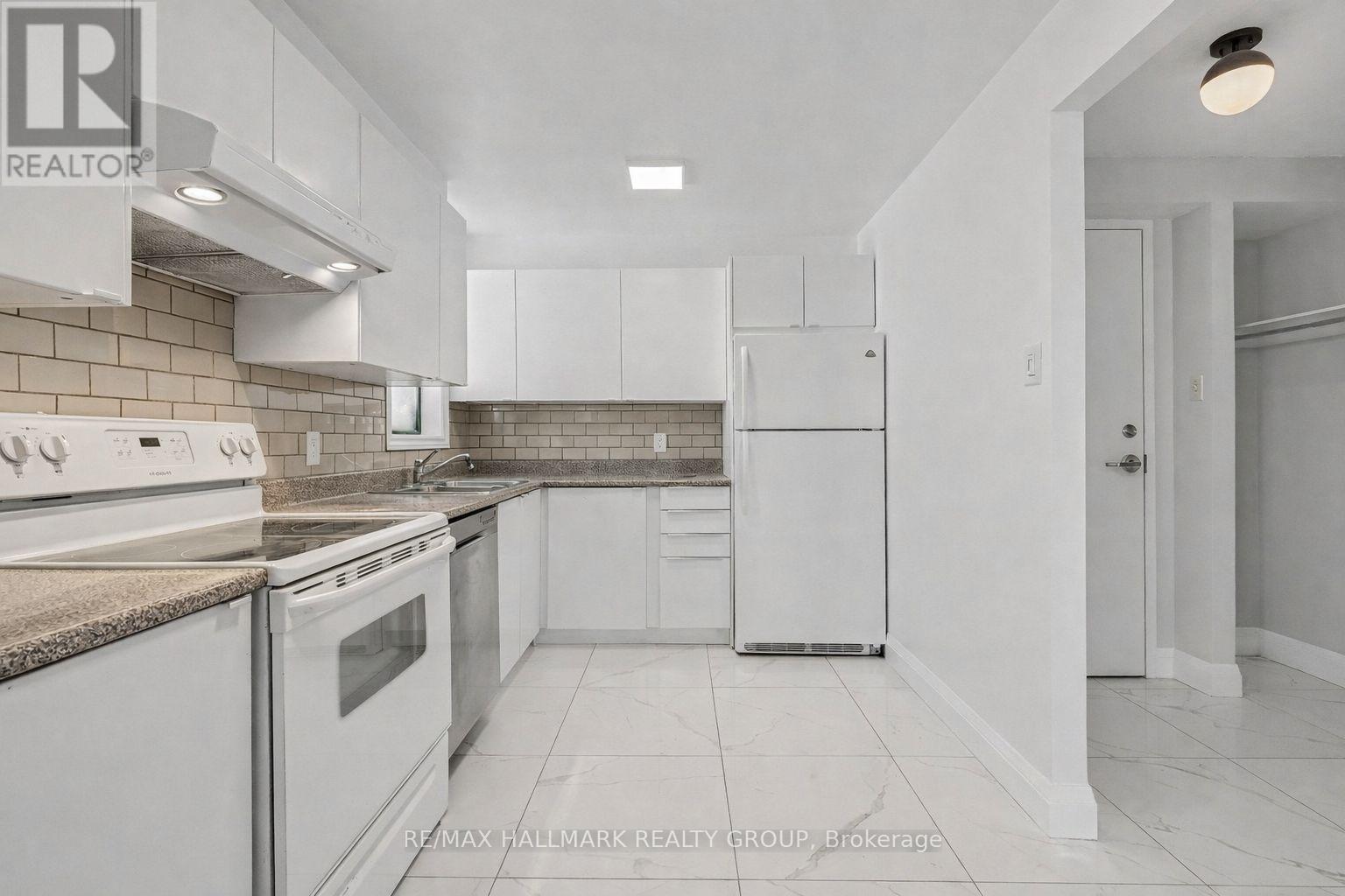 801 - 1440 HERON ROAD, Ottawa, Ontario, K1V0X2 — Photo 4