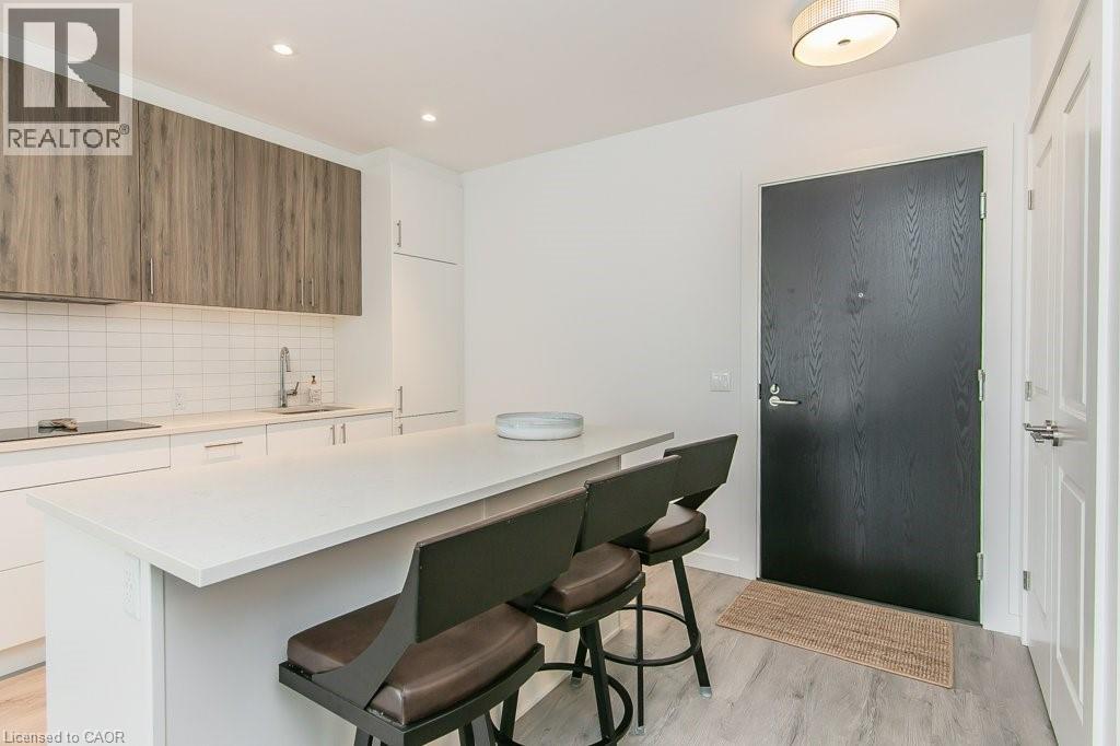 181 KING Street S Unit# 1010, Waterloo, Ontario, N2J0E7 — Photo 6