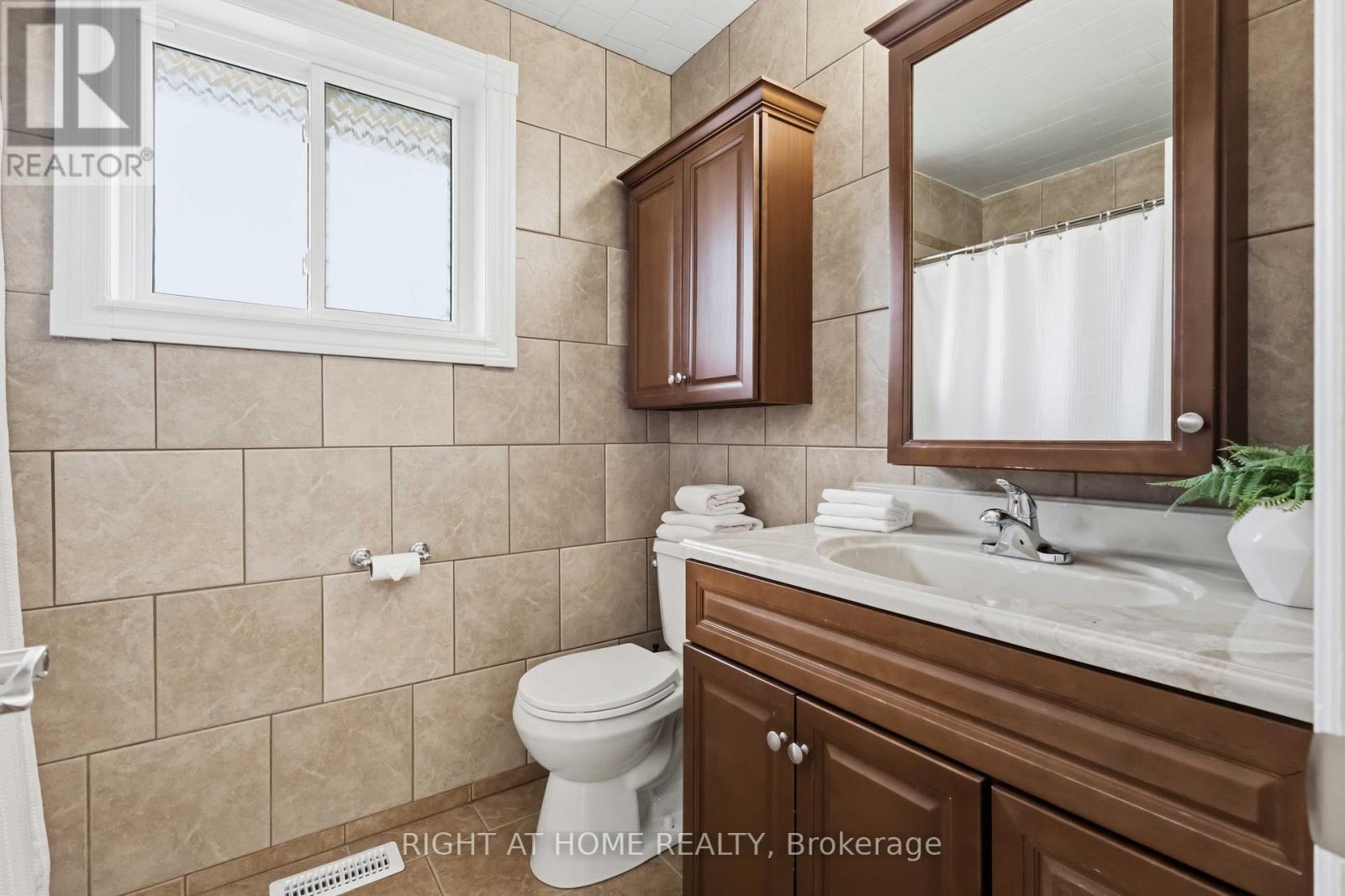 313 PRESTON DRIVE, Oshawa (McLaughlin), Ontario, L1J6Y6 — Photo 35