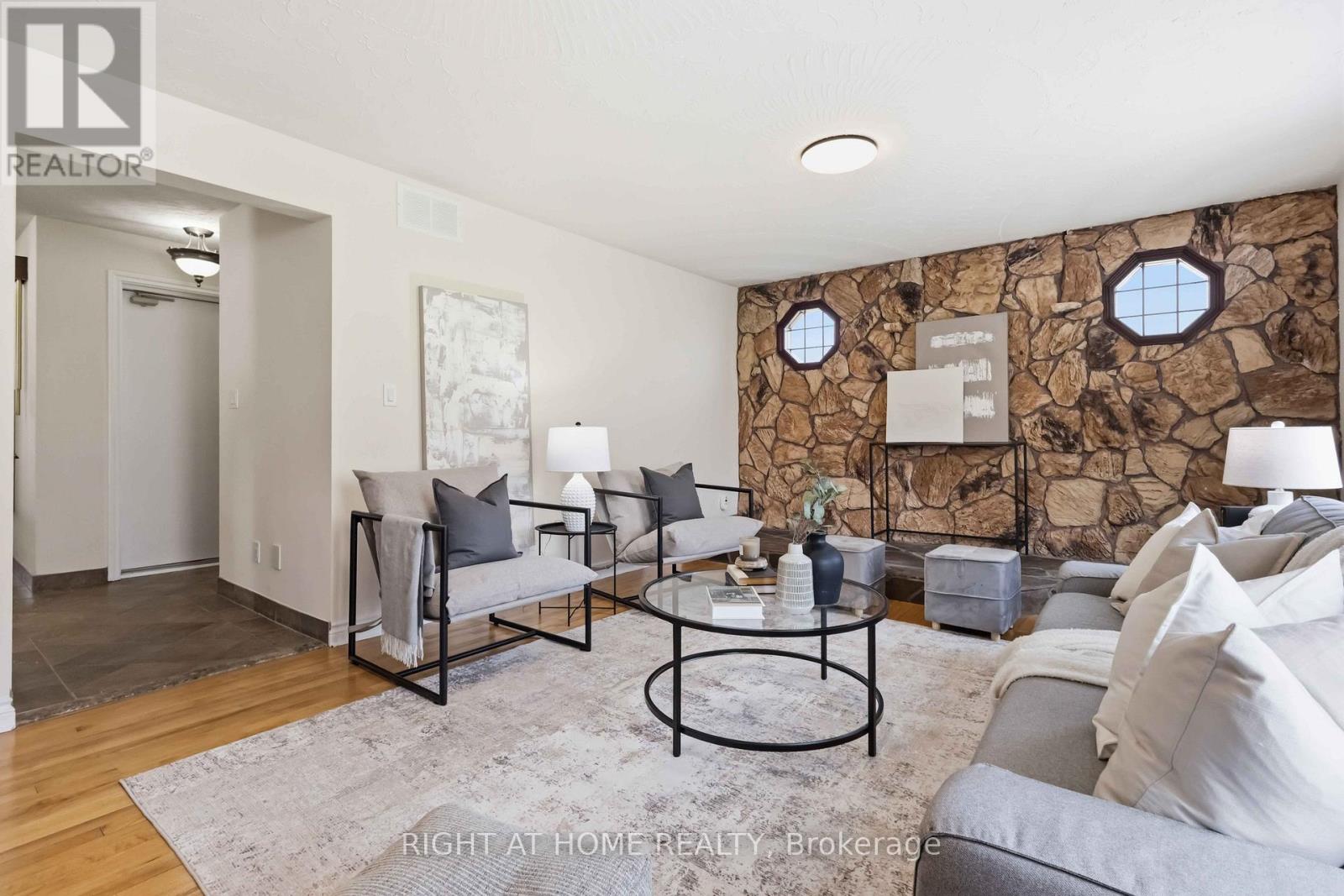 313 PRESTON DRIVE, Oshawa (McLaughlin), Ontario, L1J6Y6 — Photo 5