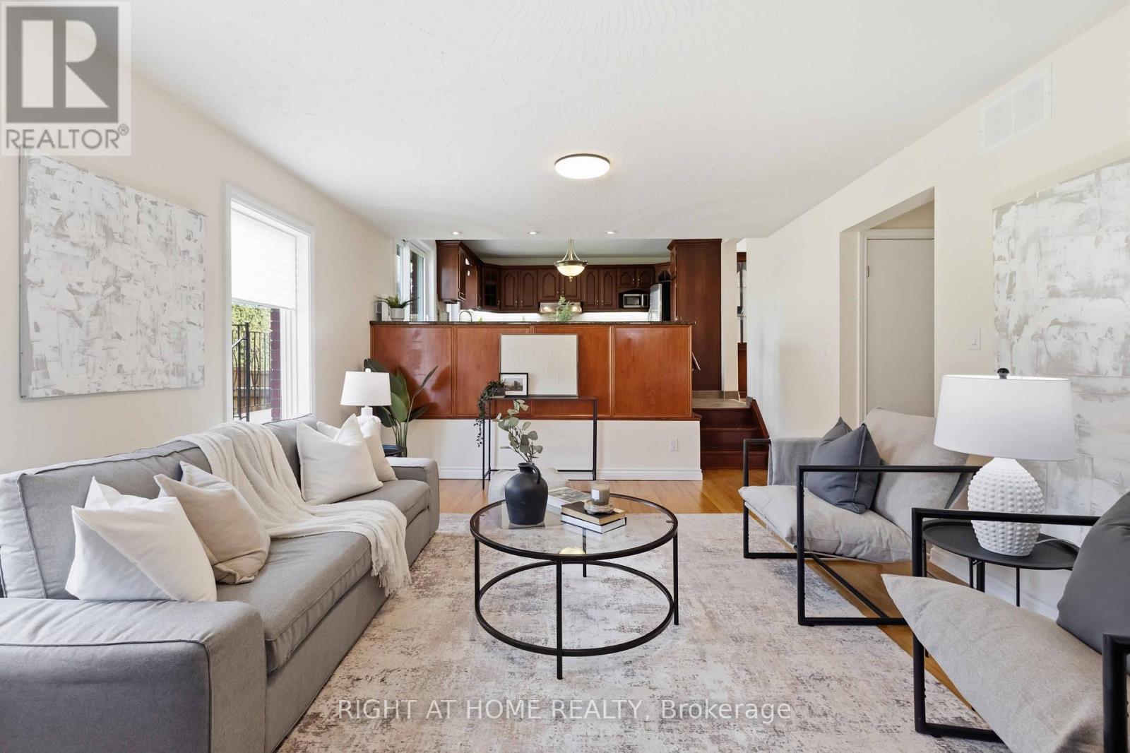 313 PRESTON DRIVE, Oshawa (McLaughlin), Ontario, L1J6Y6 — Photo 6