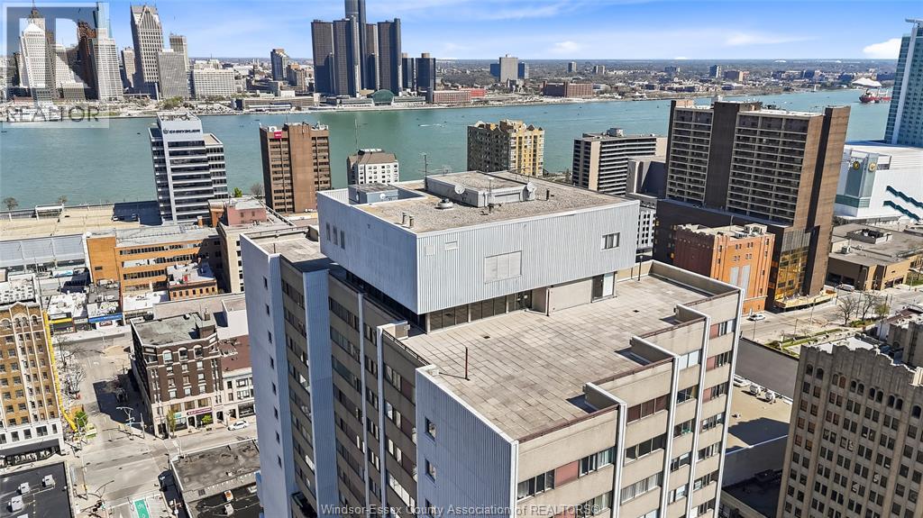 380 PELISSIER STREET Unit# 301, Windsor, Ontario, N9A6V7 — Photo 3