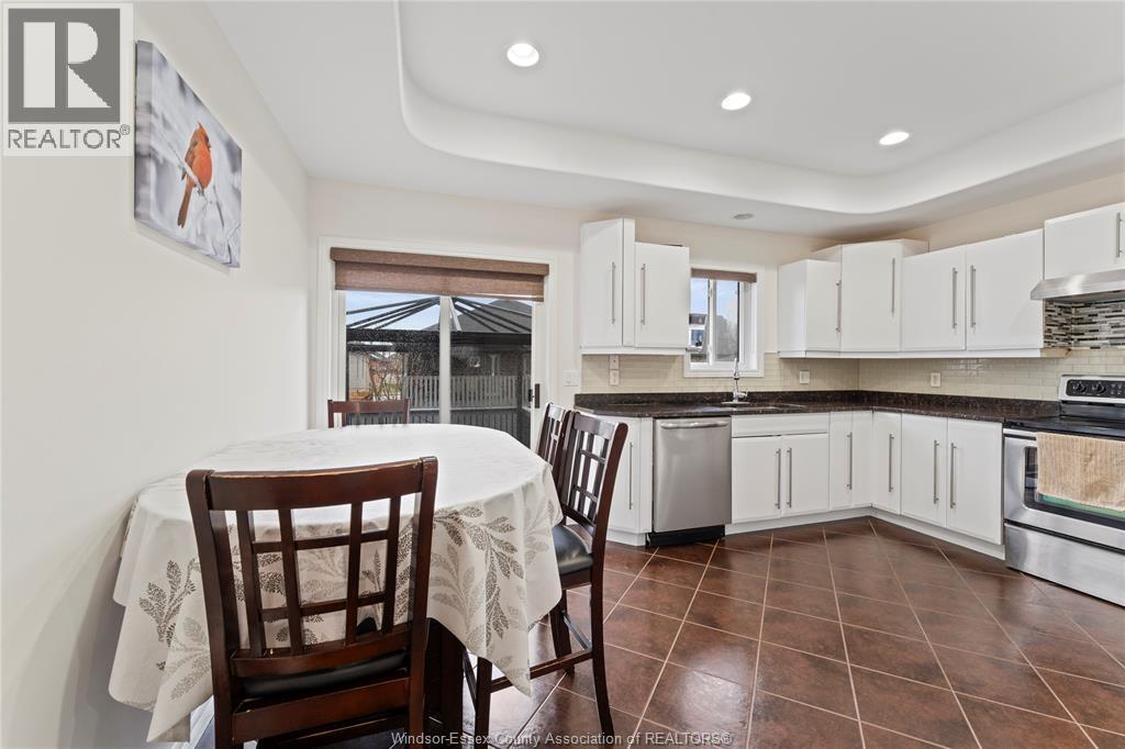 4824 BARCELONA, Windsor, Ontario, N9G3E9 — Photo 11