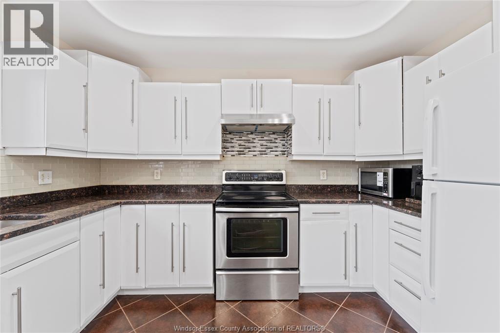 4824 BARCELONA, Windsor, Ontario, N9G3E9 — Photo 13