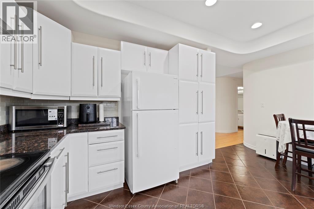 4824 BARCELONA, Windsor, Ontario, N9G3E9 — Photo 15