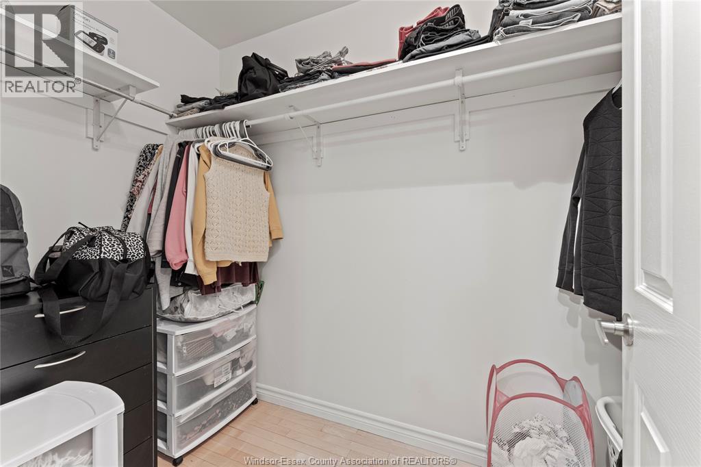 4824 BARCELONA, Windsor, Ontario, N9G3E9 — Photo 19