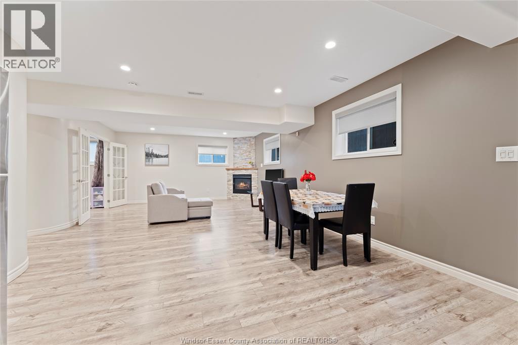 4824 BARCELONA, Windsor, Ontario, N9G3E9 — Photo 24