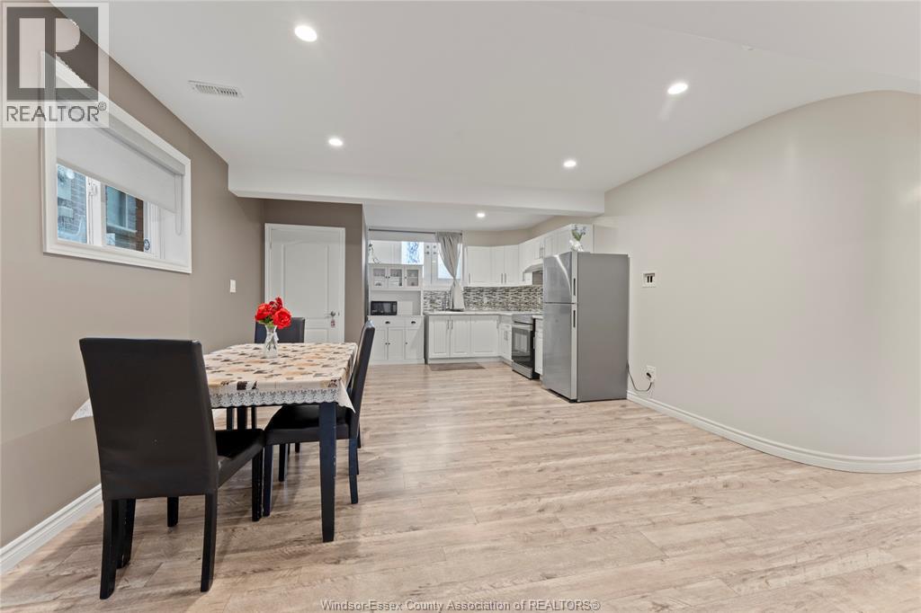 4824 BARCELONA, Windsor, Ontario, N9G3E9 — Photo 28