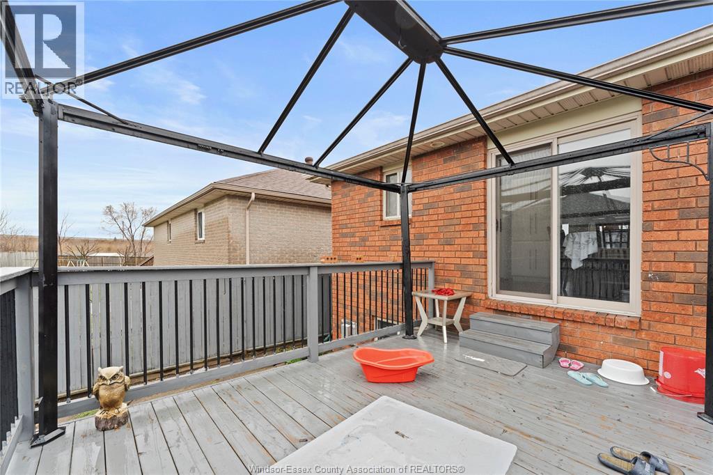 4824 BARCELONA, Windsor, Ontario, N9G3E9 — Photo 38