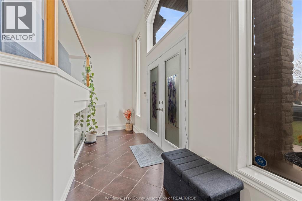 4824 BARCELONA, Windsor, Ontario, N9G3E9 — Photo 5