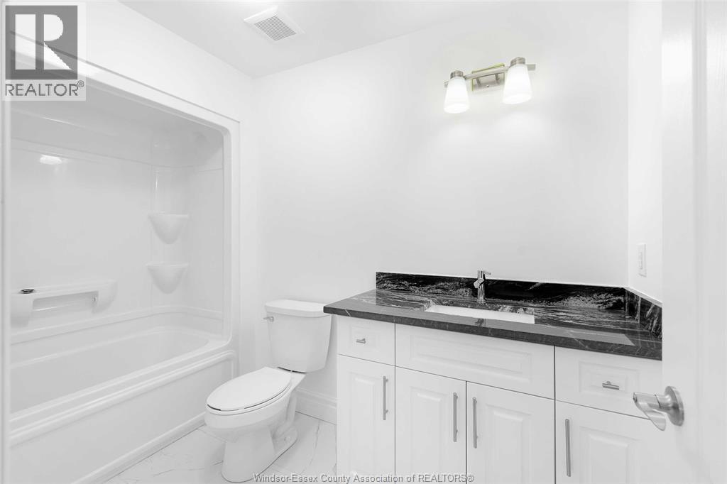 58 NOBLE, Amherstburg, Ontario, N9V0G8 — Photo 39