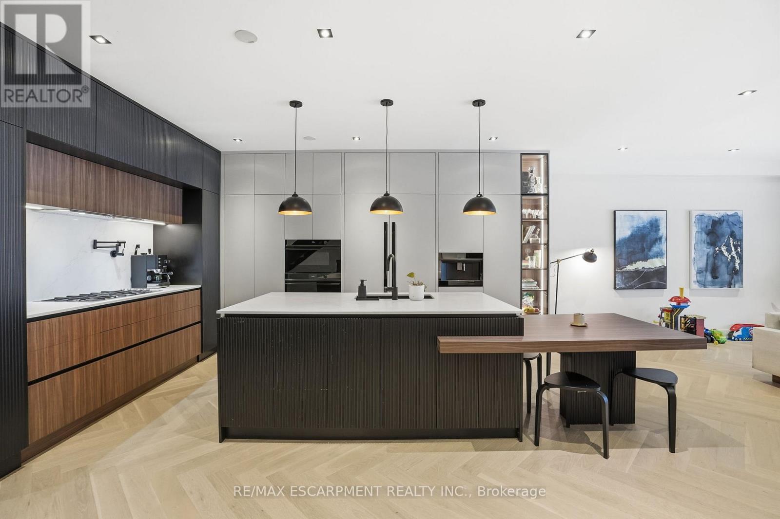 20B BROADVIEW AVENUE, Mississauga (Port Credit), Ontario, L5H2S8 — Photo 12