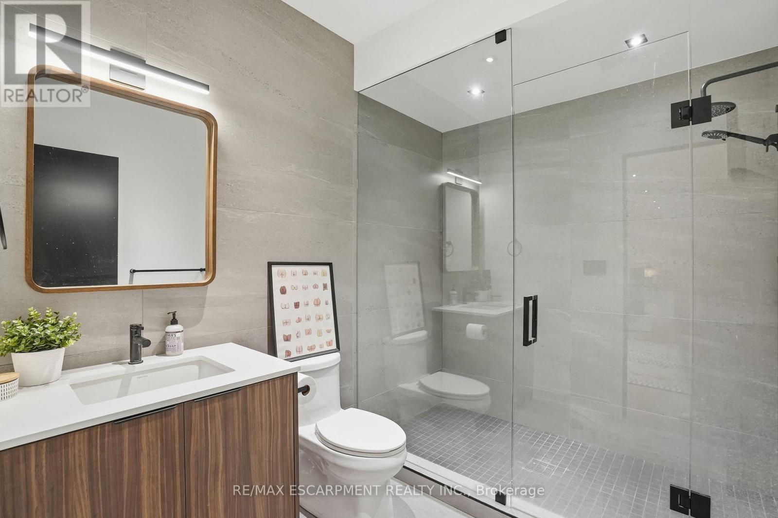 20B BROADVIEW AVENUE, Mississauga (Port Credit), Ontario, L5H2S8 — Photo 24