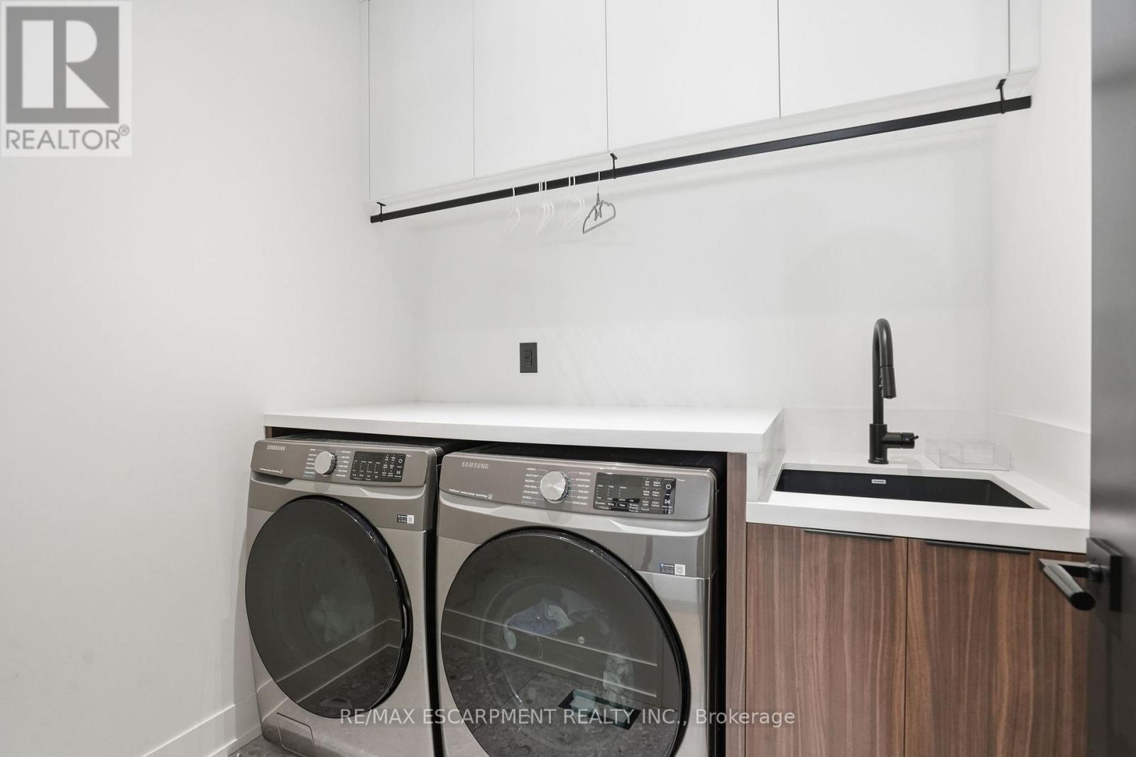 20B BROADVIEW AVENUE, Mississauga (Port Credit), Ontario, L5H2S8 — Photo 38