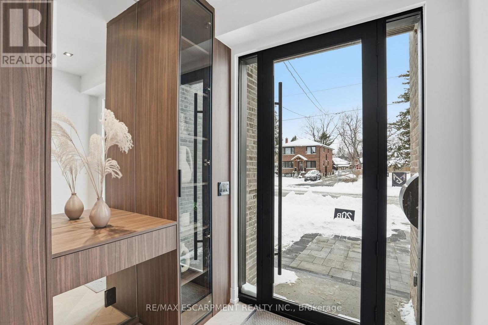 20B BROADVIEW AVENUE, Mississauga (Port Credit), Ontario, L5H2S8 — Photo 6