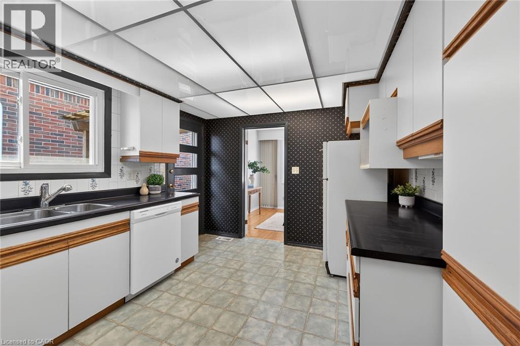 42 HOLBROOK Road, Hamilton, Ontario, L9C2H2 — Photo 15