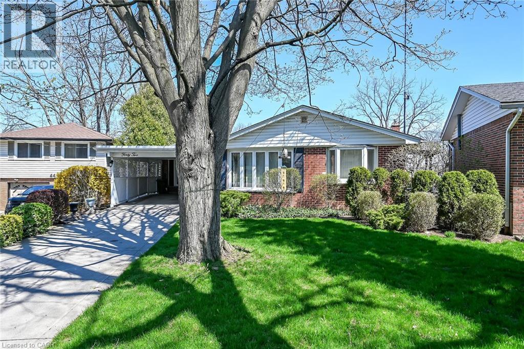 42 HOLBROOK Road, Hamilton, Ontario, L9C2H2 — Photo 2