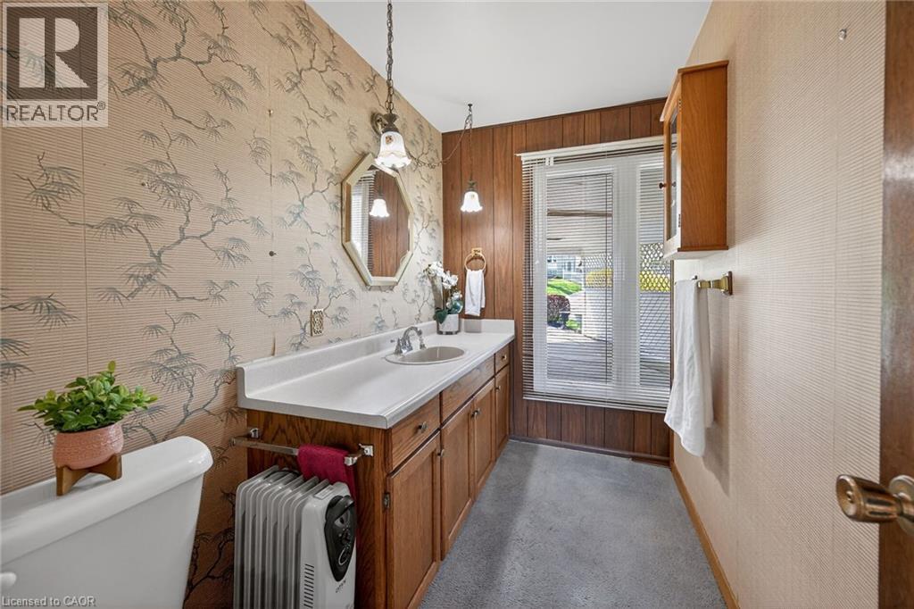 42 HOLBROOK Road, Hamilton, Ontario, L9C2H2 — Photo 20