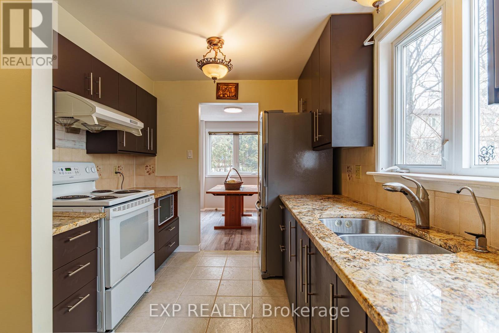 31 COOLSPRING CRESCENT, Ottawa, Ontario, K2E7M9 — Photo 13