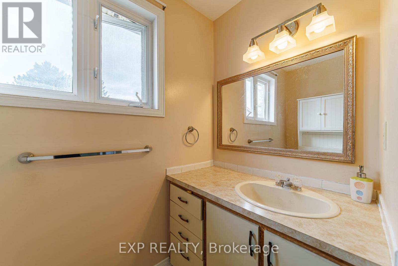 31 COOLSPRING CRESCENT, Ottawa, Ontario, K2E7M9 — Photo 24