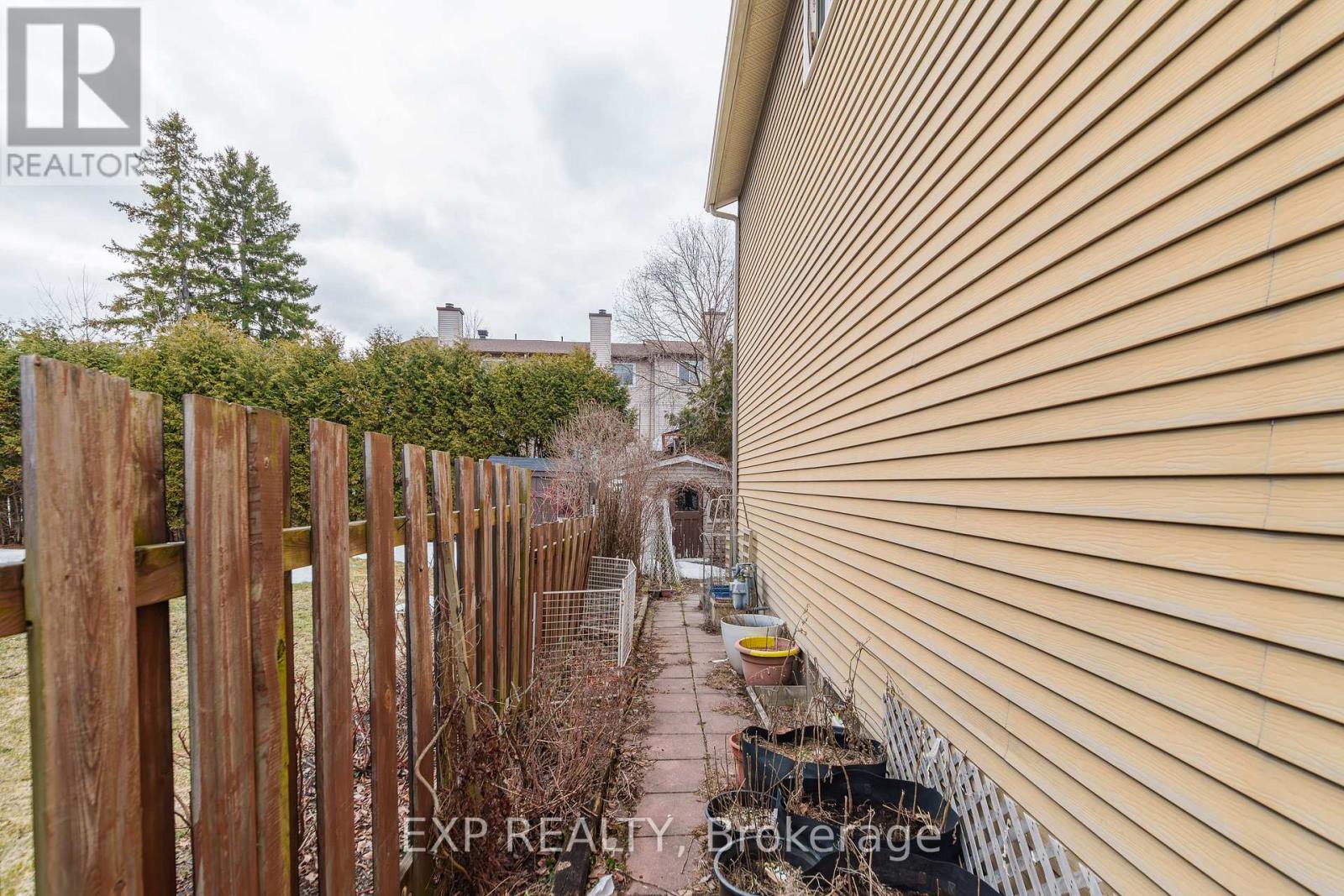 31 COOLSPRING CRESCENT, Ottawa, Ontario, K2E7M9 — Photo 38
