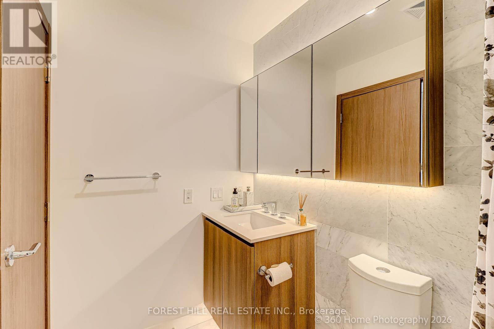 1215 - 17 BATHURST STREET, Toronto (Waterfront Communities), Ontario, M5V0N1 — Photo 14