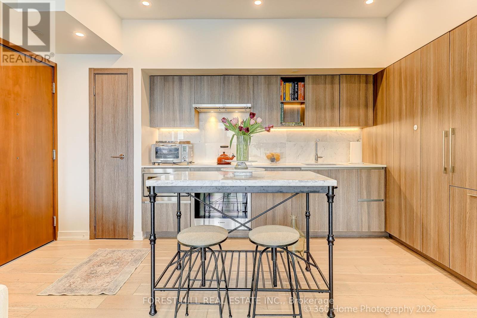 1215 - 17 BATHURST STREET, Toronto (Waterfront Communities), Ontario, M5V0N1 — Photo 6