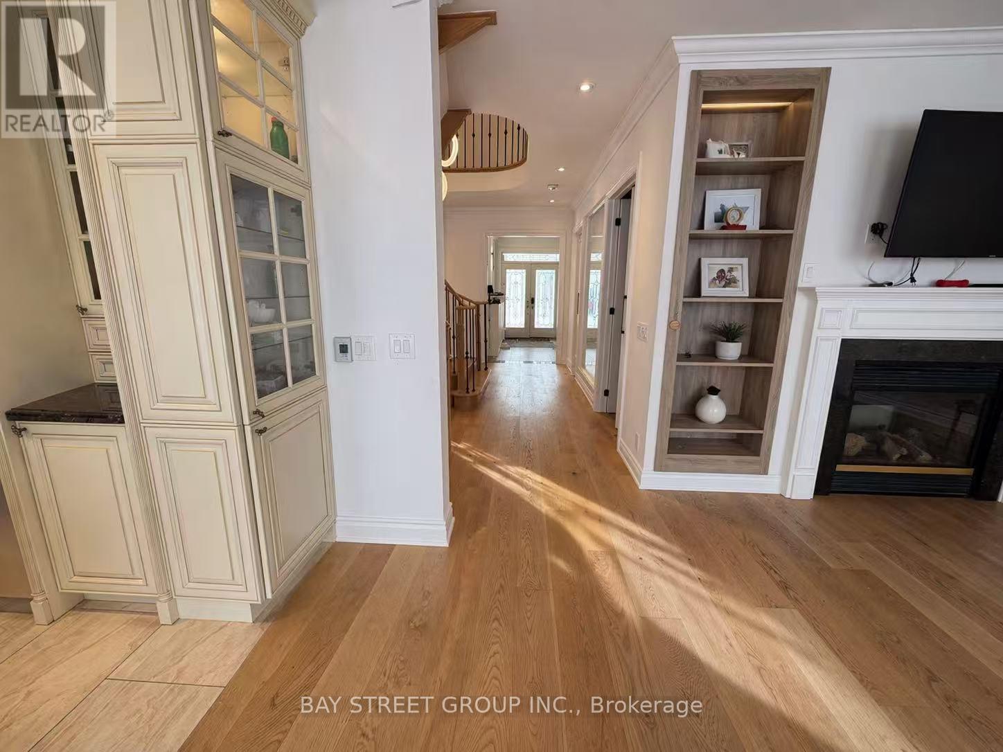 UPPER LEVEL - 42 FOURACRE WAY, Aurora, Ontario, L4G7W1 — Photo 10