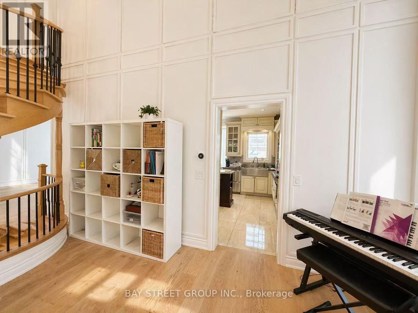 UPPER LEVEL - 42 FOURACRE WAY, Aurora, Ontario, L4G7W1 — Photo 14